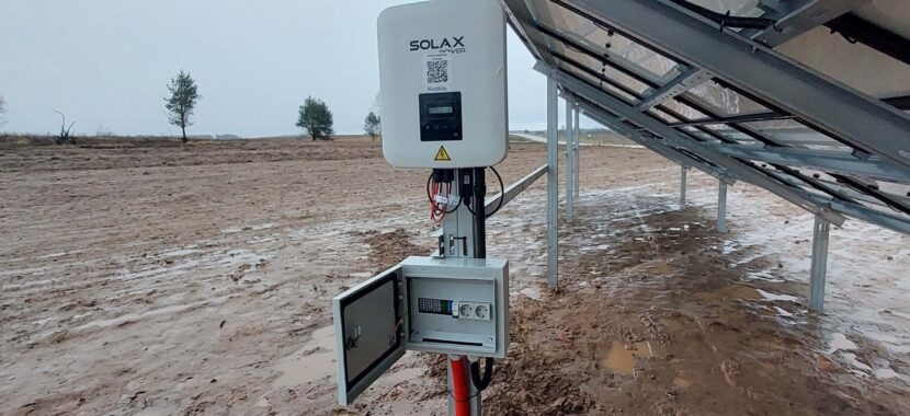 10 kw solax inverteris ant antžeminės saulės jėgainės konstrukcijos