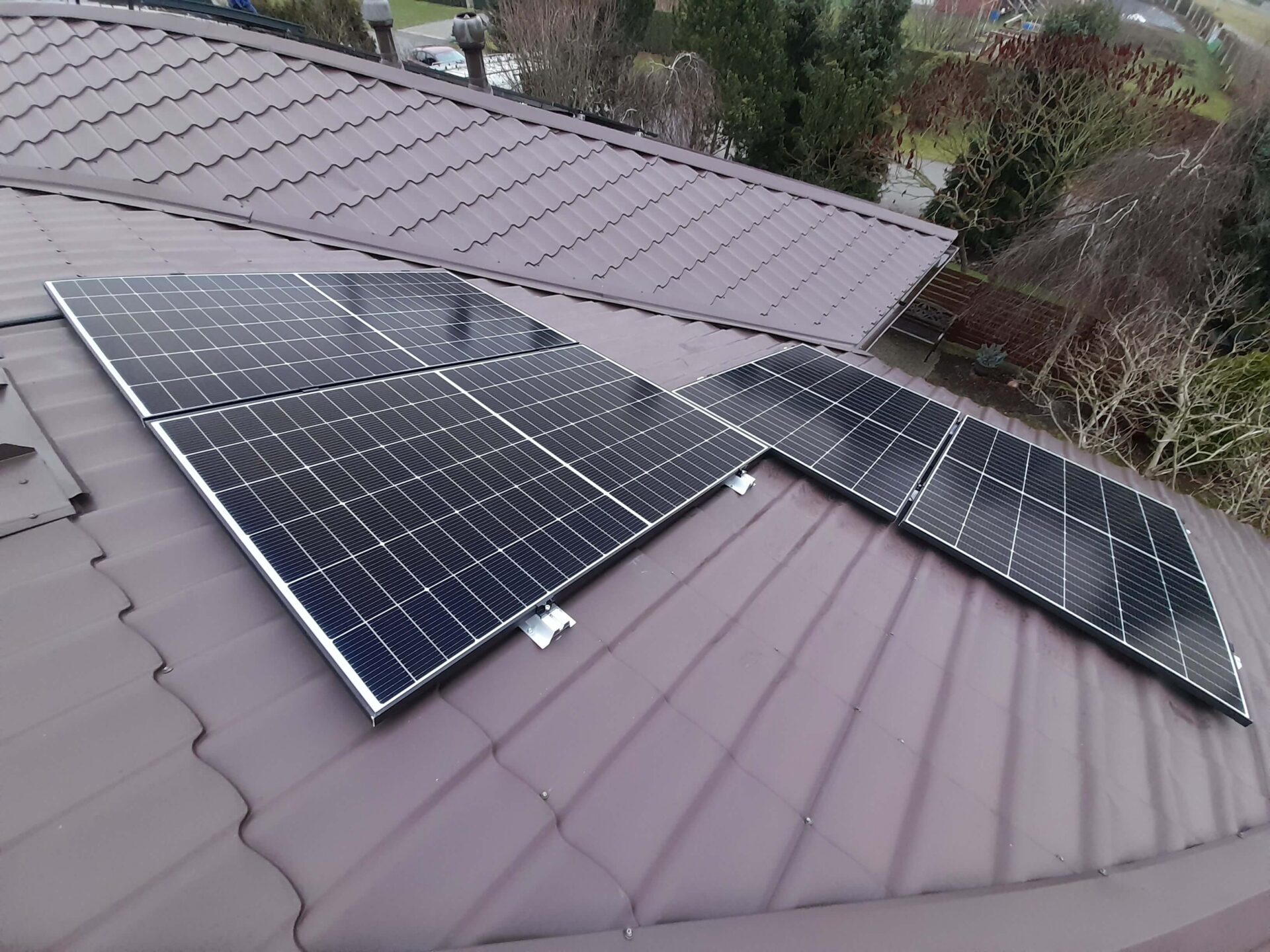 5,9 kW saulės jėgainės projektas ant stogo Kaune