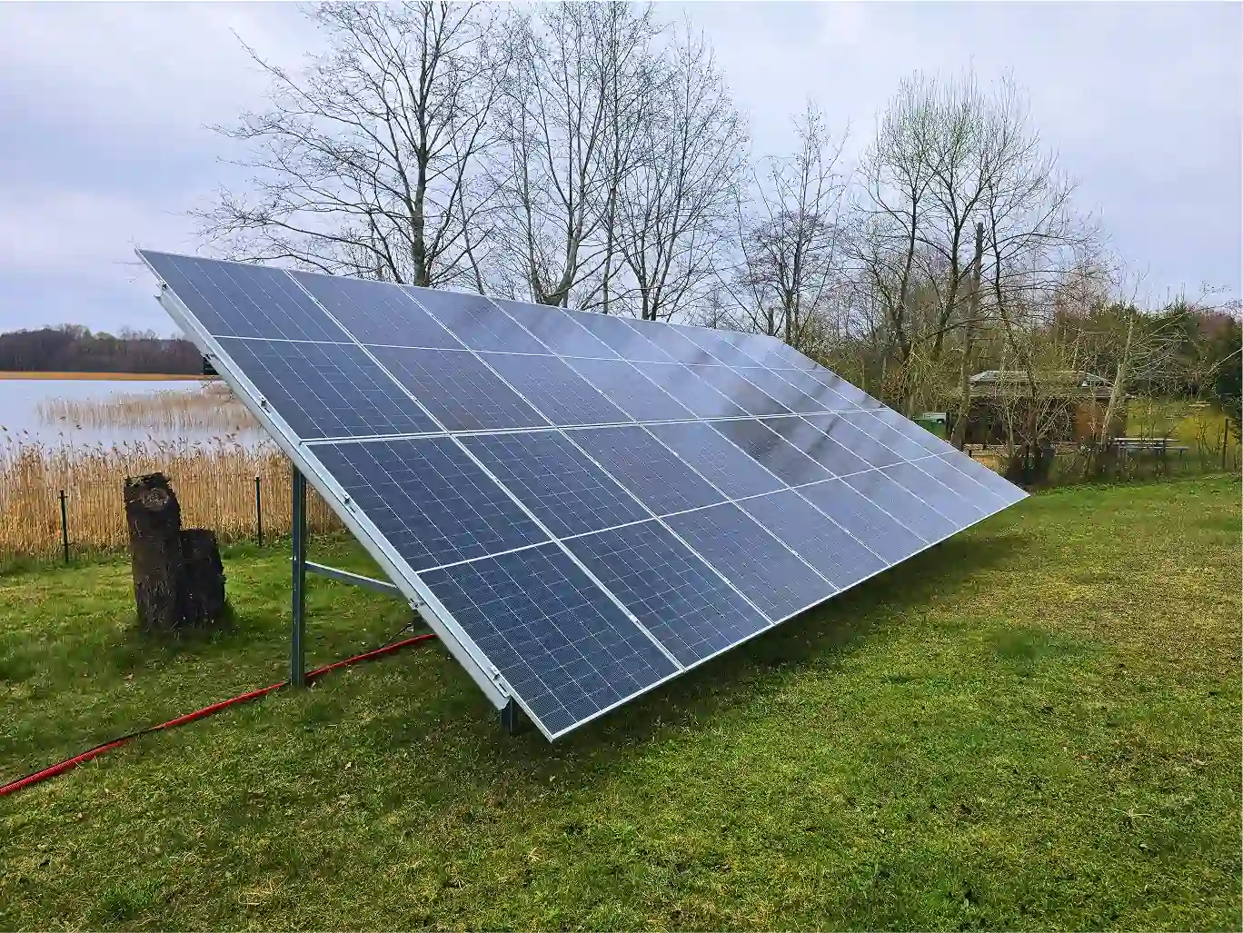 10 kW antžeminė saulės jėgainė Vilniaus rajone
