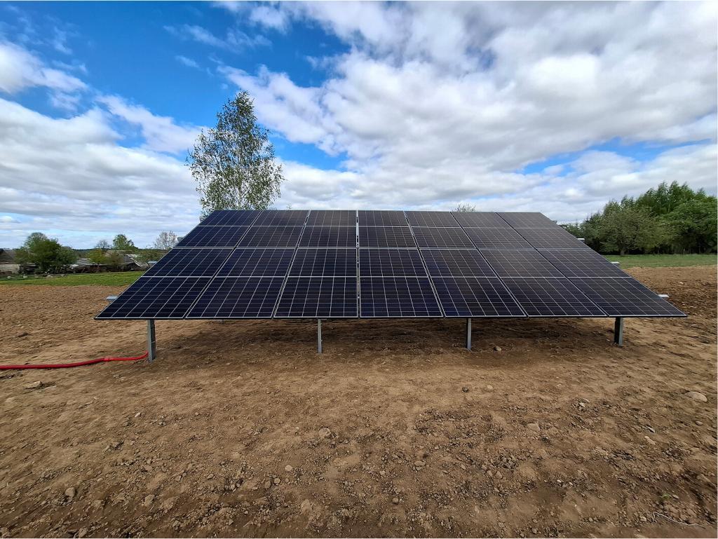 7 kW saulės elektrinė ant žemės