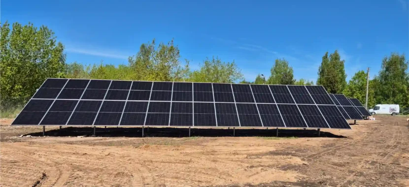 PEB saulės moduliai sutvarkytoje teritorijoje