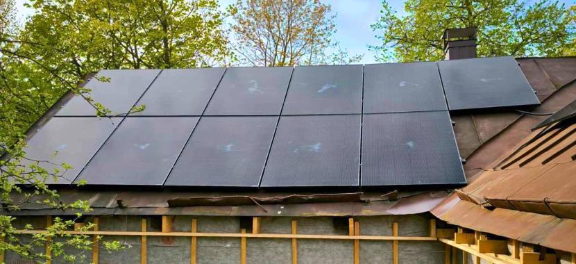 10 kw saulės elektrinė ant stogo, jinko moduliai