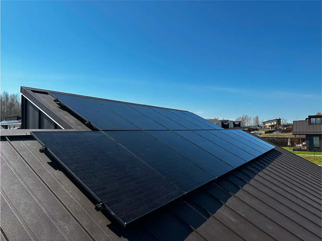 12 kW saulės elementai namui Vilniuje