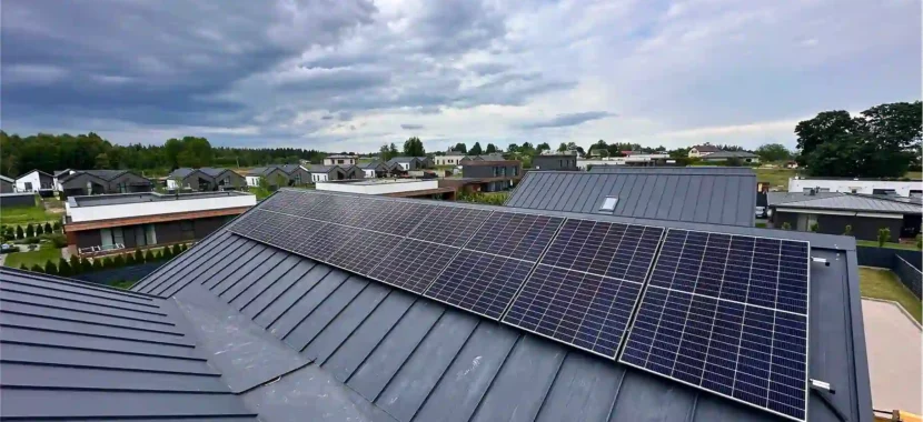 saulės elektrinė ant stogo