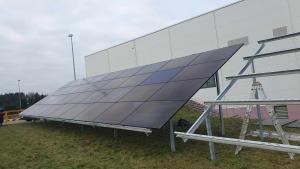 standartinės antžeminės saulės elektrinės montavimas