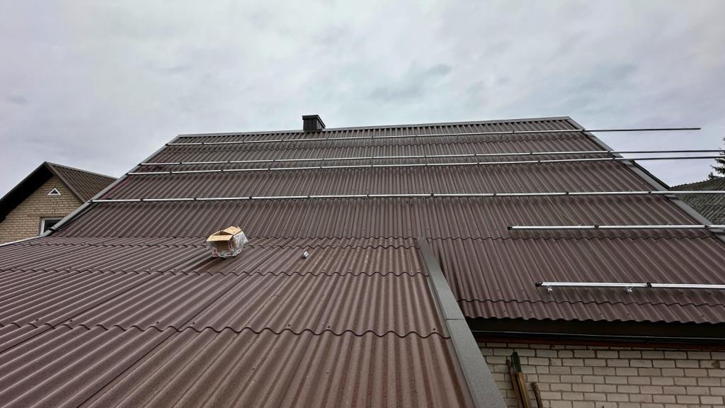 10kw saulės elektrinės montavimas ant stogo