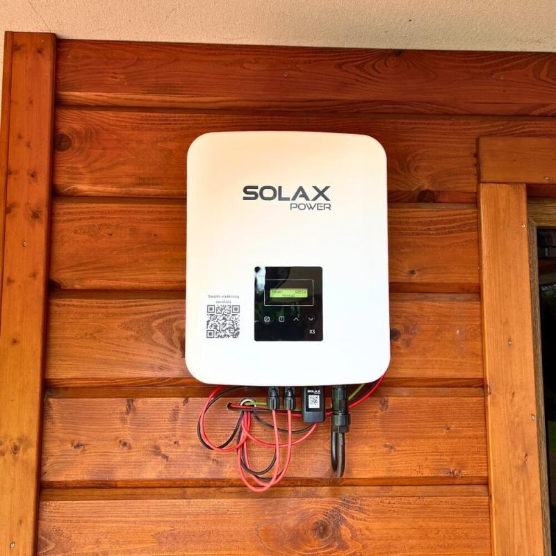 solax x3 mic galios keitiklis ant sienos