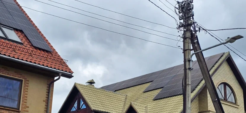 saulės elektrinės ant stogų