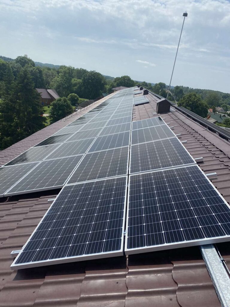 50 kW saulės elektrinė Pajūrio Stanislovo Biržiškos gimnazija